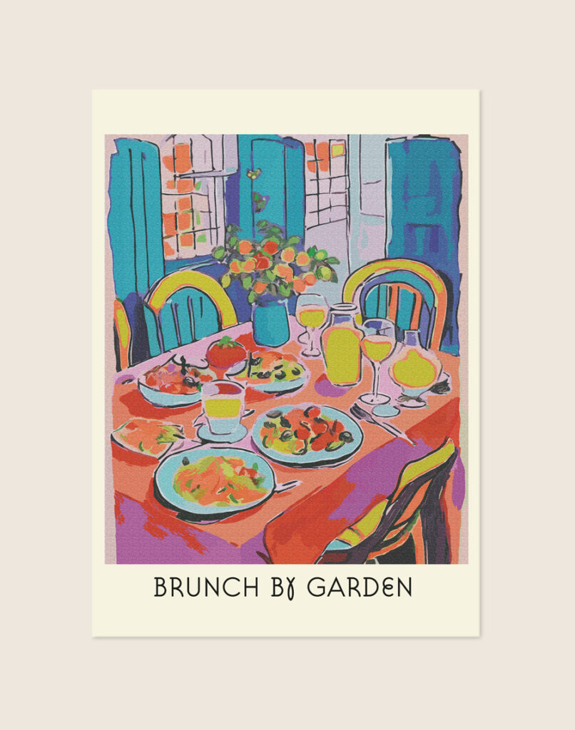 Stijlvolle artistieke poster met de tekst Brunch By Garden, sfeervol opgehangen aan een neutrale muur in een lichte eethoek.