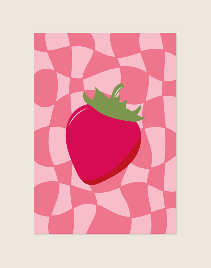Artistieke poster van een rijpe rode aardbei, sfeervol opgehangen boven de eettafel in een moderne, lichte keuken.