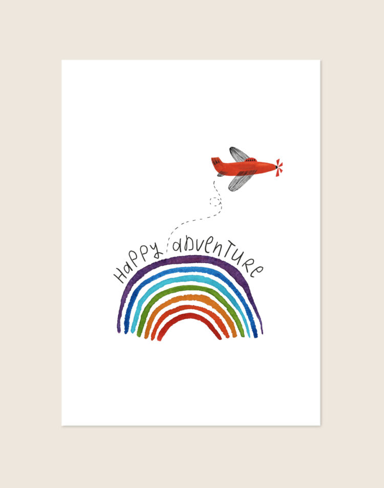 Vrolijke kinderkamer Poster Happy adventure met een aquarel regenboog en rood vliegtuigje op een helderwitte achtergrond, sfeervol opgehangen in een ruimte.