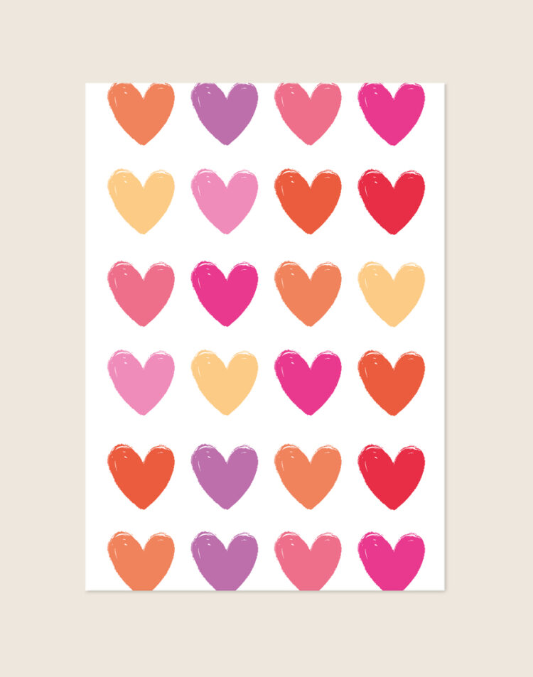 Vrolijke witte poster met een stramien van kleurrijke geïllustreerde hartjes in roze, lila, oranje, geel en rood.