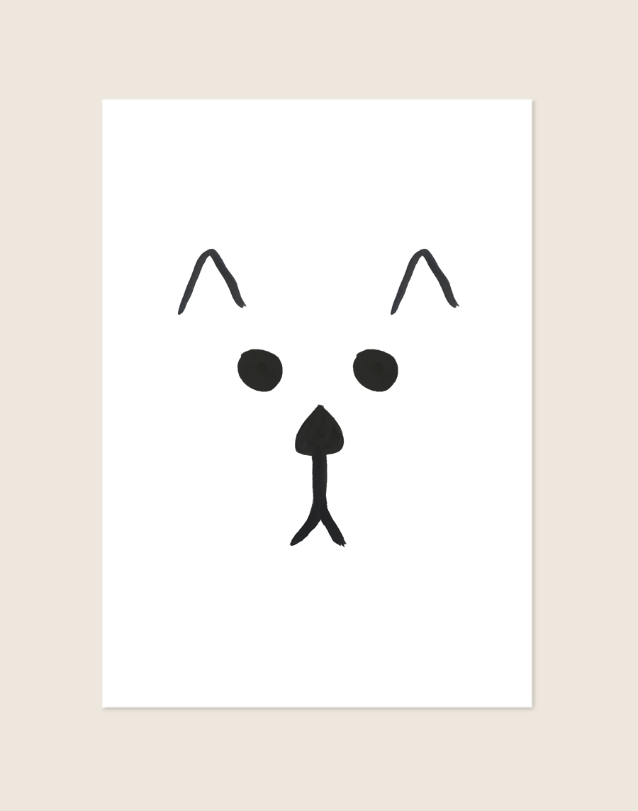 Minimalistische zwart-witte Poster Hond met een handgetekend hondensnuitje op een helderwitte achtergrond, sfeervol opgehangen in een ruimte.