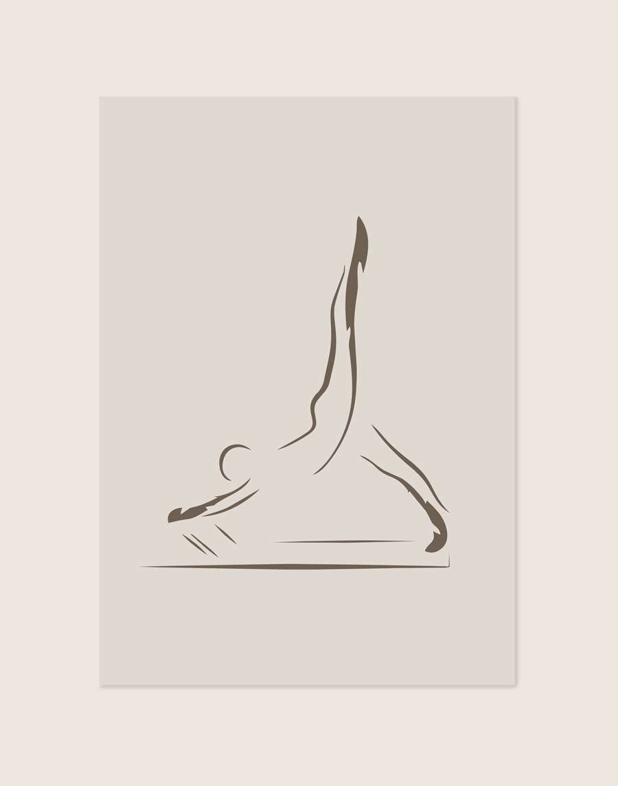 Een minimalistische, abstracte line-art poster in zachte beige- en bruintinten, met een vloeiende illustratie van een persoon die een elegante stretch of spagaat uitvoert.