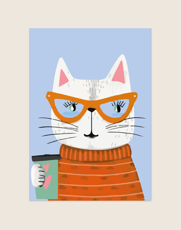 Een kleurrijke pop-art poster van een witte kat met een oranje cat-eye bril en een oranje gestreepte trui, die een mintgroene koffiebeker met roze hartjes vasthoudt tegen een lichtblauwe achtergrond.