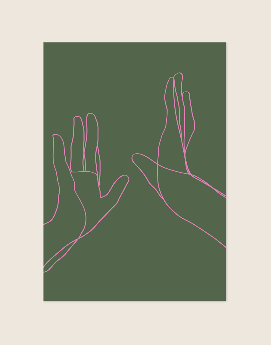 Moderne olijfgroene poster met een roze line art tekening van twee handen die een high five geven.