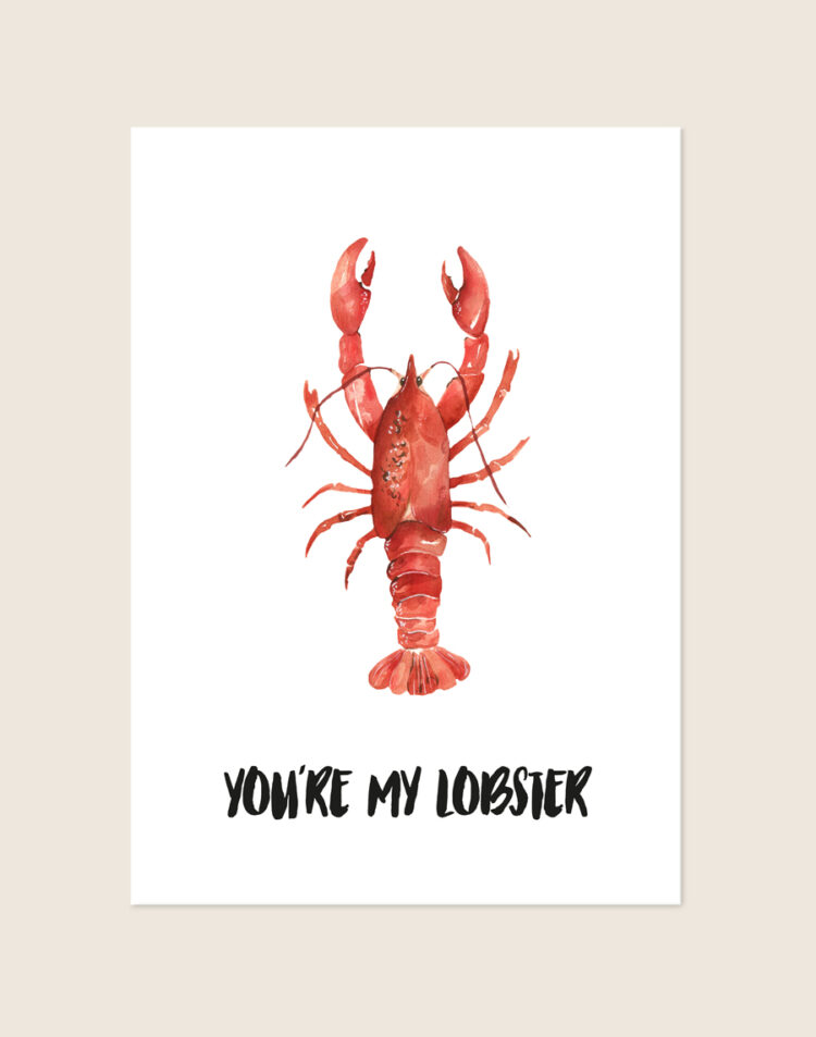 Stijlvolle artistieke poster met een illustratie van een kreeft (Lobster), sfeervol opgehangen aan de muur in een moderne eethoek.