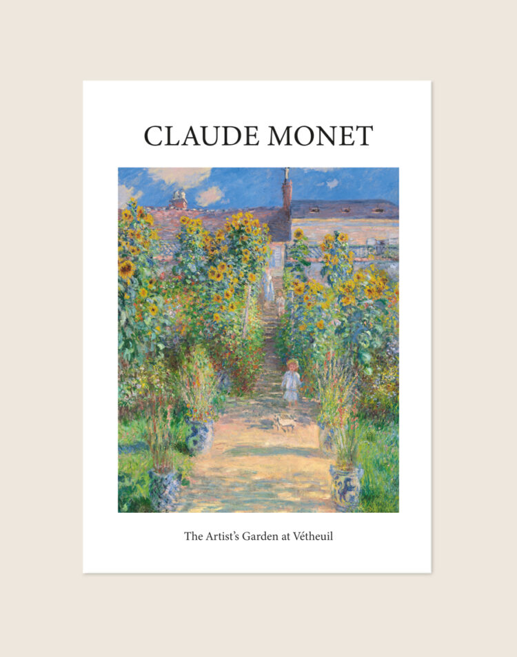Klassieke poster van het schilderij The Artist's Garden at Vetheuil van Claude Monet vol weelderige zonnebloemen, sfeervol opgehangen in een woonkamer.