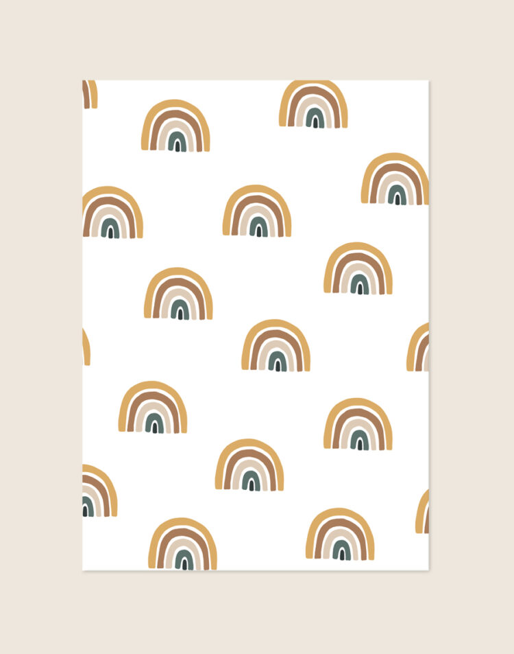 Boho kinderkamer Poster Regenbogen met een patroon van handgetekende regenbogen in aardetinten op een helderwitte achtergrond, sfeervol opgehangen in een ruimte.