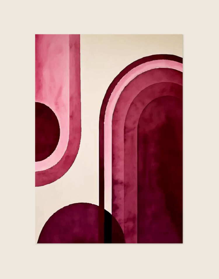 Abstracte aquarel poster met gelaagde geometrische bogen en afgeronde vormen in bordeauxrood, magenta en roze op een beige achtergrond.