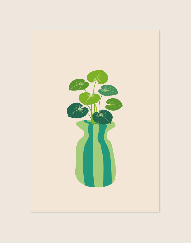 Botanische poster met een grafische illustratie van een groene plant met ronde bladeren, geplaatst in een golvende vaas met licht- en donkergroene strepen tegen een beige achtergrond.