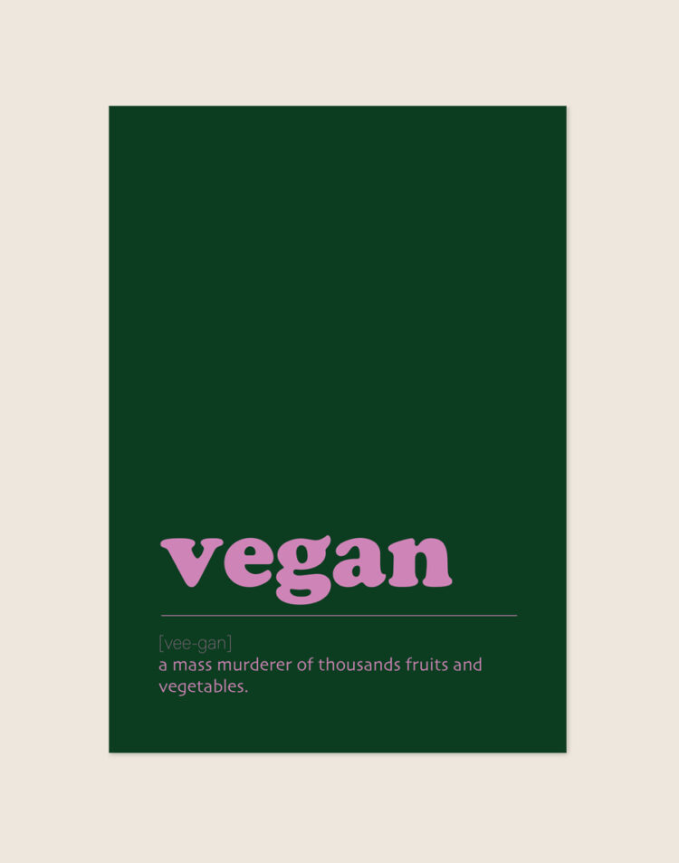 Stijlvolle typografische poster met het woord Vegan, sfeervol opgehangen aan de muur in een lichte en moderne keuken.