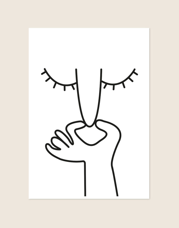 Minimalistische zwart-witte poster met een line-art illustratie van een gezicht met gesloten ogen dat de neus dichtknijpt, sfeervol opgehangen aan een neutrale muur in een moderne toiletruimte.