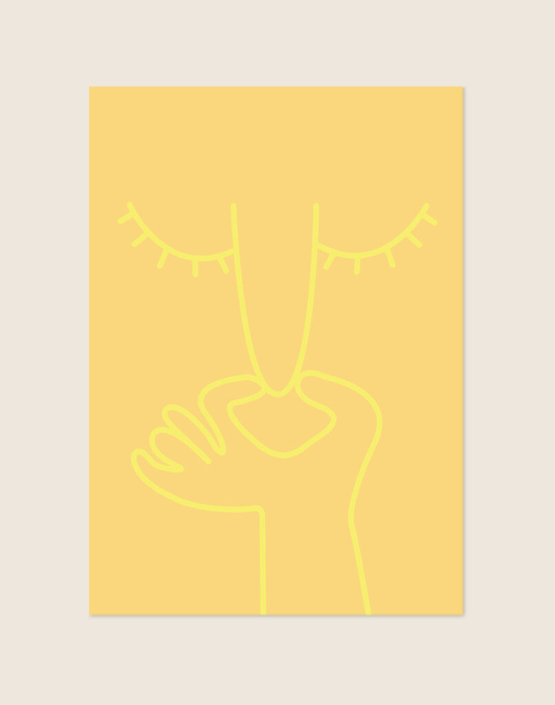 Minimalistische zonnig gele poster met lichtgele line-art illustratie van een dichtgeknepen neus en gesloten ogen, sfeervol opgehangen aan een neutrale muur in een moderne toiletruimte.